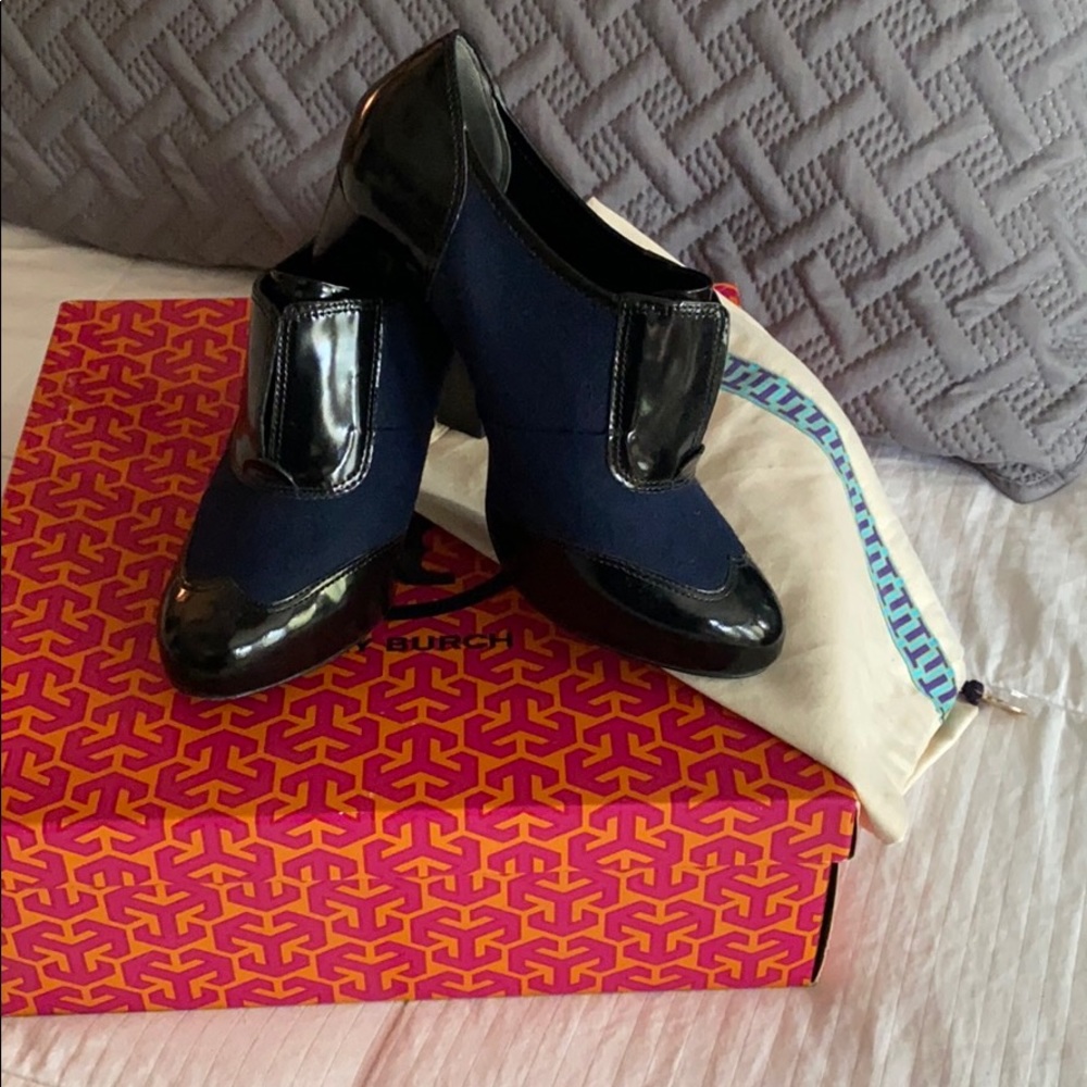 Tory Burch Leighton Booties size 6